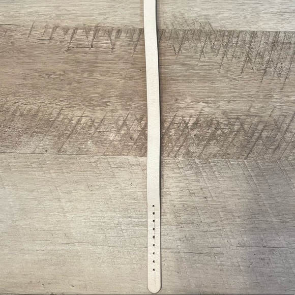 Tory Burch Light Oak & Rose Gold Fitbit Fret Double Wrap Bracelet - Picture 12 of 13